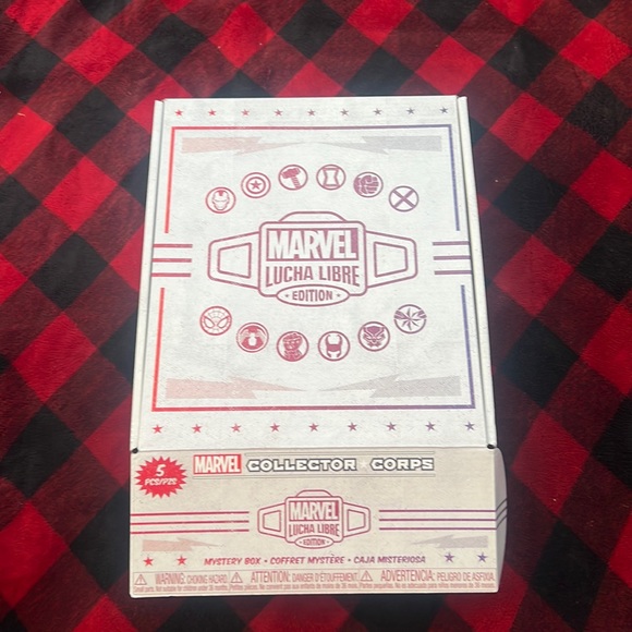 Funko Pop Marvel Collector Corps Mucha Libre Edition bundle - Picture 10 of 10